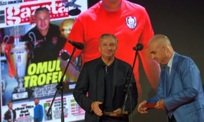 Dan Petrescu, cel mai bun antrenor român al anului la Gala GSP! Omrani, premiat şi el