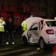Un TAXI s-a făcut praf pe Calea Florești, după ce a fost lovit de o mașină care a trecut pe roșu