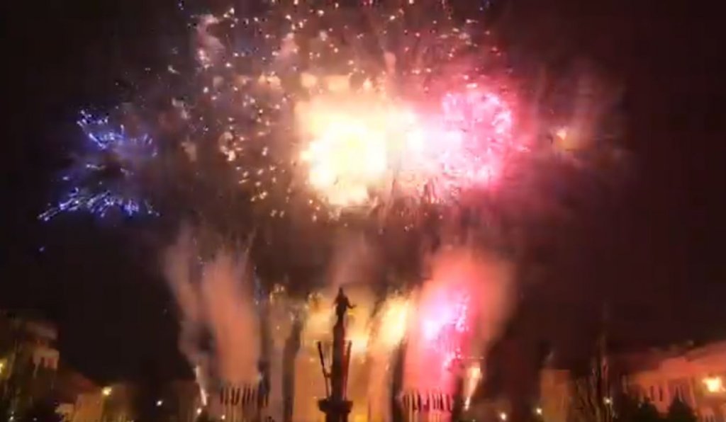 Foc de artificii spectaculos de Mica Unire