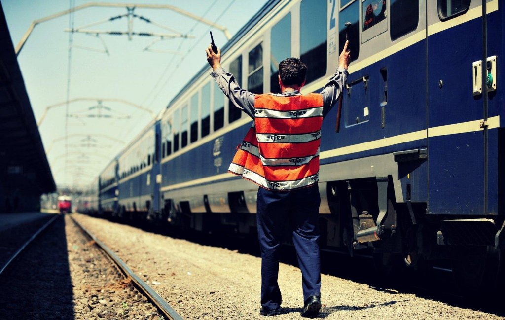 CFR Călători suspendă noi trenuri