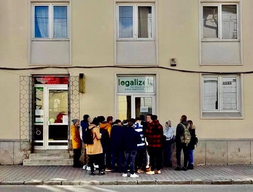 Primul magazin de canabis la Cluj, închis de OPC. Riscă o amendă de 50.000 lei