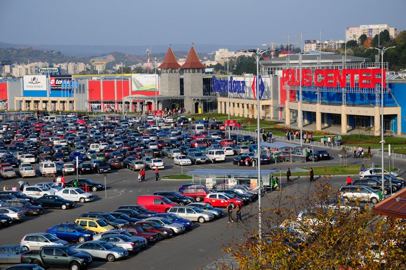 Orban: O decizie privind redeschiderea mall-urilor o vom lua cu 3-4 zile înainte de 15 iunie