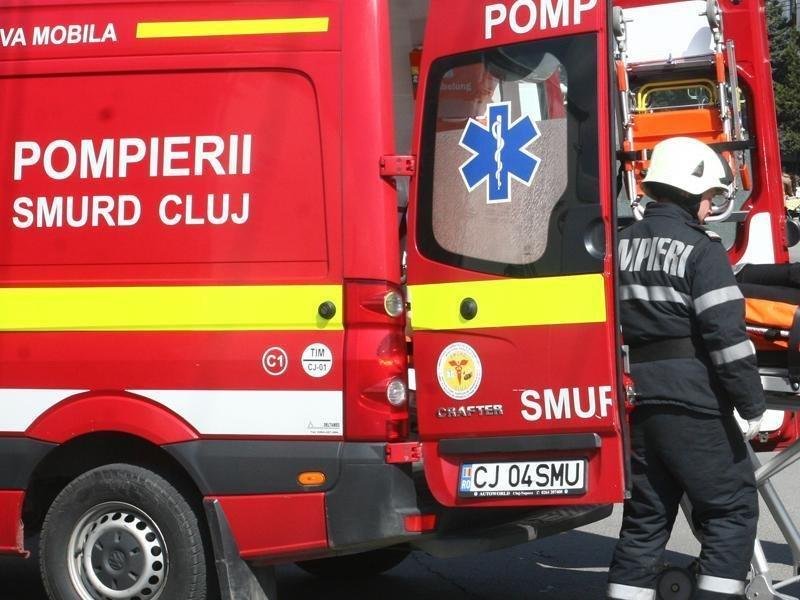 Cluj: Microbuz cu pasageri, implicat într-un accident