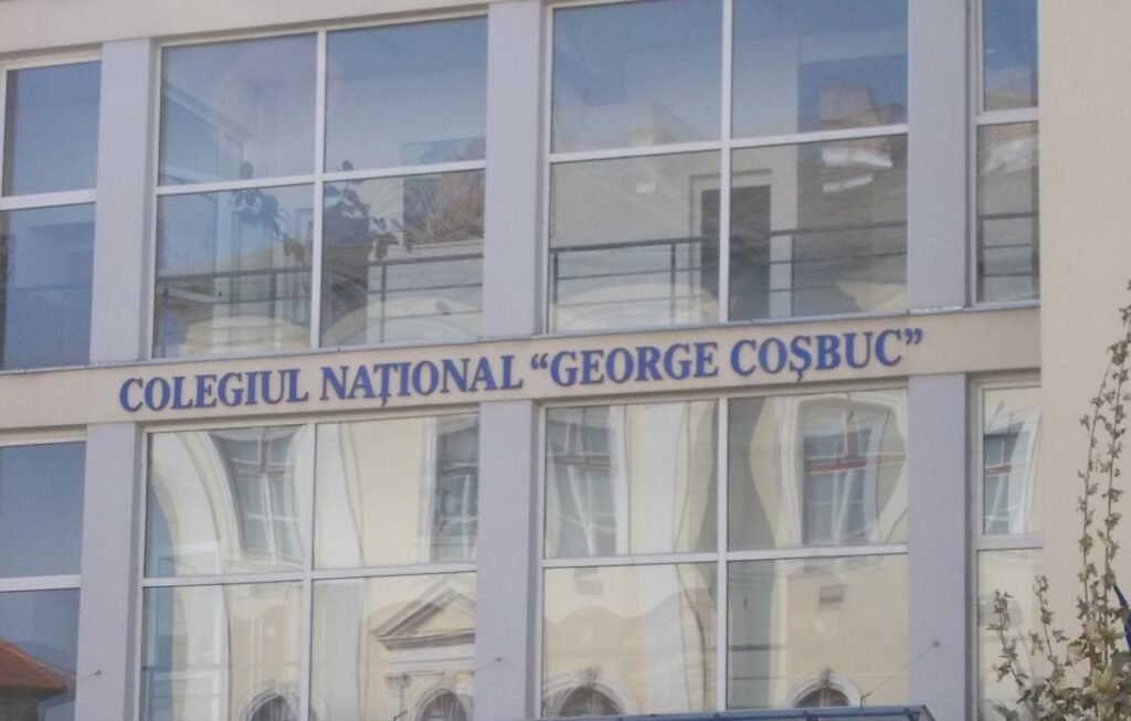 Directorul care a decis închiderea Colegiului ”George Coșbuc”, după cele 4 cazuri de COVID-19, susţinut de corpul profesoral