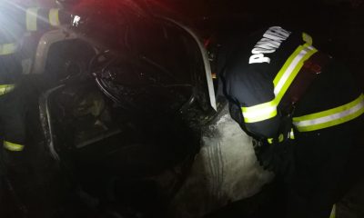 Incendiu pe o stradă din Cluj. O mașină a luat foc în parcare