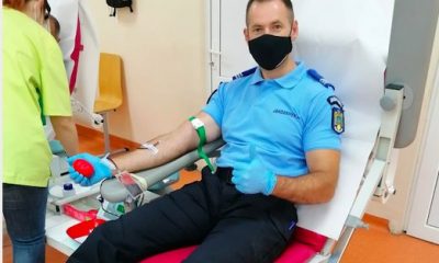 Un jandarm clujean, vindecat de COVID, a donat plasmă
