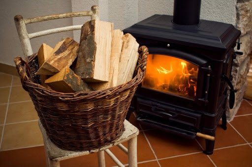 ATENŢIE la utilizarea corectă a sobelor de încălzire cu lemne