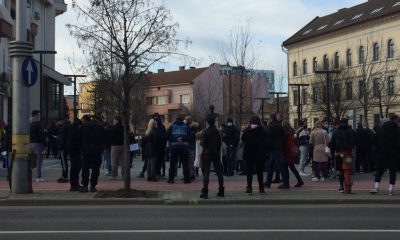 Protest la Prefectura Cluj. "Plecați acasă!"