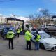 Poliția locală, "curățenie de primăvară" pe o stradă din Cluj-Napoca. Au ridicat toate mașinile parcate aiurea