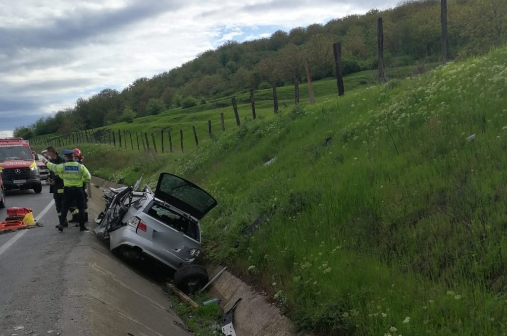 Accident pe varianta Vâlcele-Apahida. Un bărbat de 48 de ani din Floreşti a fost lovit de semiremorca unui autocamion