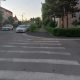 Nou în Cluj: trotuare coborâte pentru accesul carucioarelor şi marcaje pentru interzicerea parcării