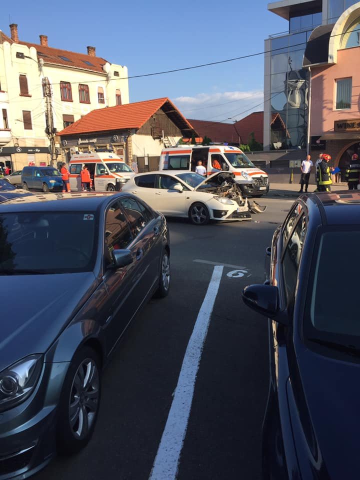 ACCIDENT de circulaţie pe Calea Dorobanţilor din Cluj-Napoca