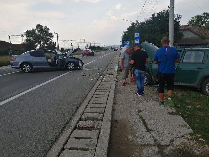 Accident pe raza localităţii Jucu din Cluj. Şoferul ar fi adormit la volan