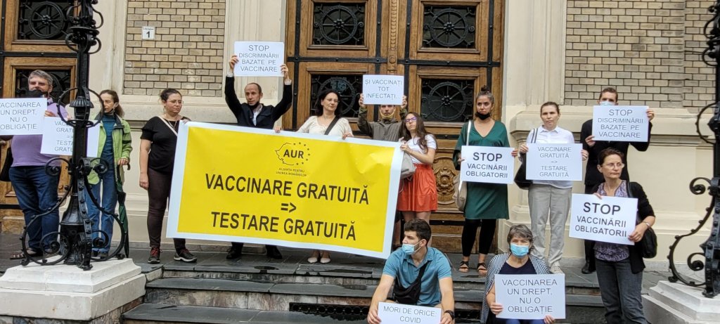 Protest AUR la Cluj: „Alături de studenții UBB discriminați pe motive medicale”