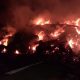 Un nou incendiu violent la Cluj. Au ars 1.000 de baloți de fân / Focul a fost pus intenționat