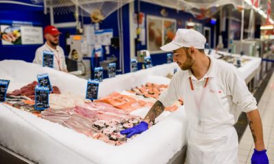 După Moldovan, clujenii întreabă când dă Protecţia Consumatorilor şi pe la rafturile Auchan şi Carefour cu produse din carne
