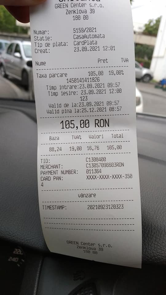 Un clujean a plătit o parcare de 2 ore în faţă la UPU Cluj, cât au plătit alţii pe un bilet la Wizz până în Cipru şi înapoi