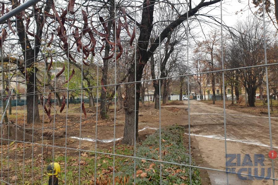 Încă un șantier din centrul Clujului intră în hibernare: Lucrările de modernizare a Parcului Ștefan cel Mare avansează extrem de lent