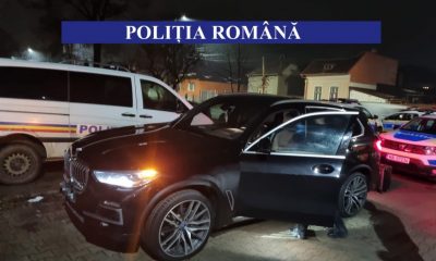 Bolid de lux, furat din SUA, confiscat în Cluj. Era condus de o şoferiţă de 26 de ani
