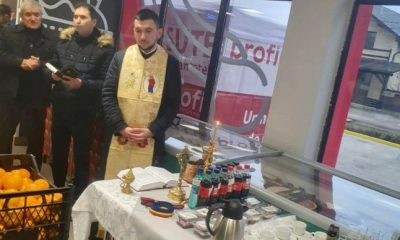 Cluj: Supermarket inaugurat cu primar, preot, slujbă și sfințire