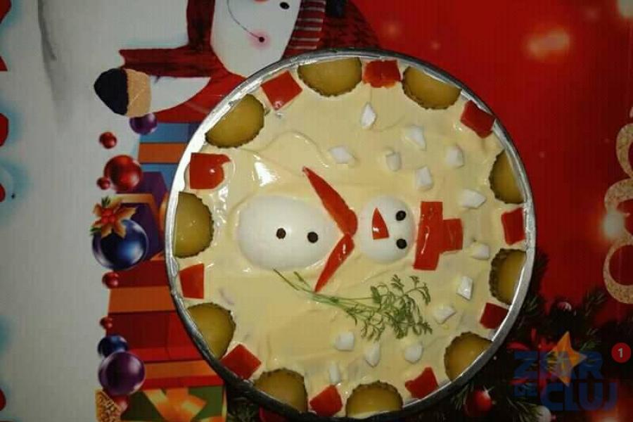 Moş Crăciun pune anul acesta cu 7,02% mai puţine alimente în bliduţul de Sărbători al românilor