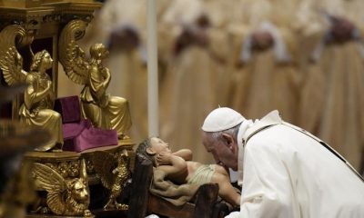 Papa Francisc, în slujba din ajun, de la Vatican: Rănim iubirea lui Dumnezeu dispreţuindu-i pe săraci şi căutăm măreția în felul lumii, poate chiar în numele lui