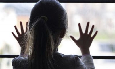 Peste o mie de copii din Cluj au cel puțin un părinte plecat la muncă în străinătate