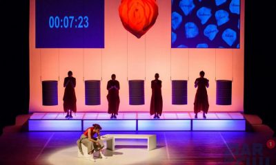 Piesa anului la Teatrul Național Cluj! „Nu mai ține linia ocupată”, un carusel dramatic ce te lipește cu sufletul de scaun