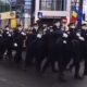 (Video) Cluj: De ce s-au umplut de ruşine jandarmii la parada de Ziua Naţională. „Emoţiile au fost de vină“