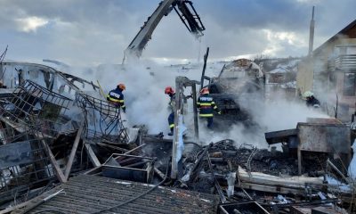 Explozie urmată de incendiu într-un garaj din Cluj