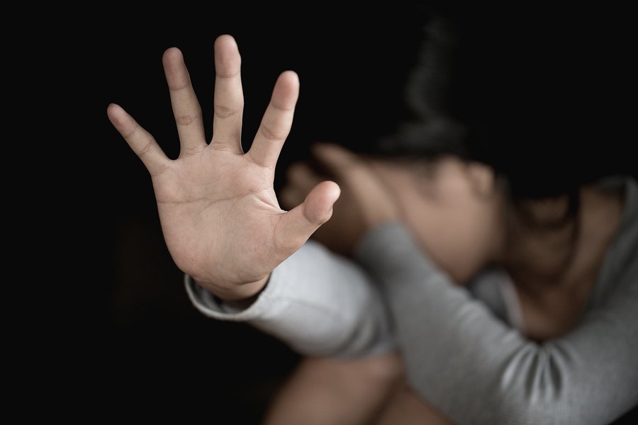 Minoră de 15 ani, agresată sexual în căminul unui colegiu din Cluj-Napoca de către un angajat al instituției de învățământ