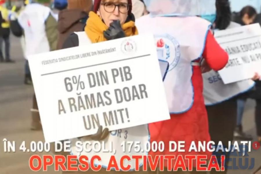 ROMÂNIA "EDUCATĂ" PRIN NEPĂSARE: Profesorii intră în grevă. Încă mai aşteaptă cei 6% din PIB promişi de Klaus Iohannis