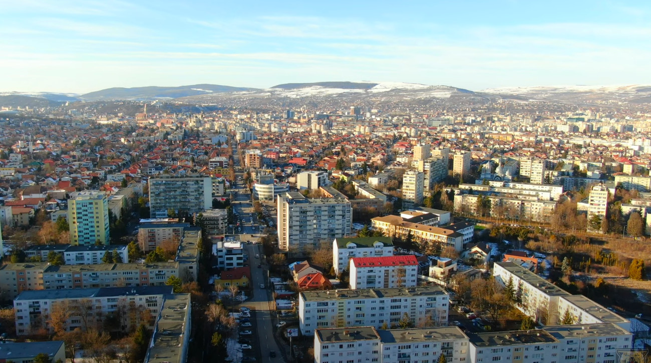 Minunati-va! Imagini superbe 4K filmate cu drona din cartierele Gheorgheni, Andrei Muresanu, Borhanci si Buna ziua - E fain la Cluj!