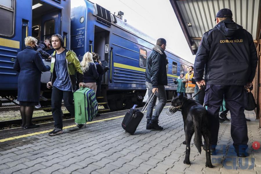 Poate găzdui Cluj-Napoca refugiați din Ucraina? Boc spune că există un plan de urgență, dar nimeni nu știe în ce constă acel plan
