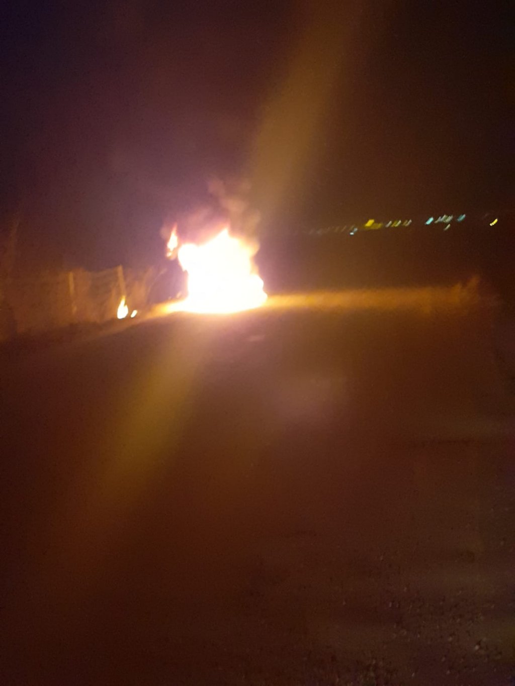 Mașină cuprinsă de flăcări lângă Turda. S-a făcut scrum