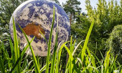 "Pământul'', expus în Grădina Botanică din Cluj-Napoca. În scop umanitar pentru Ucraina