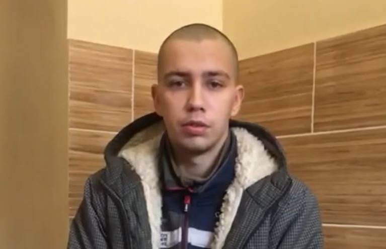 Prizonier rus: "Când am trecut granița și am văzut cadavrele ne-am dat seama: asta nu este o 'operațiune specială', ci un adevărat război"/ Aș trece să lupt de partea  Ucrainei