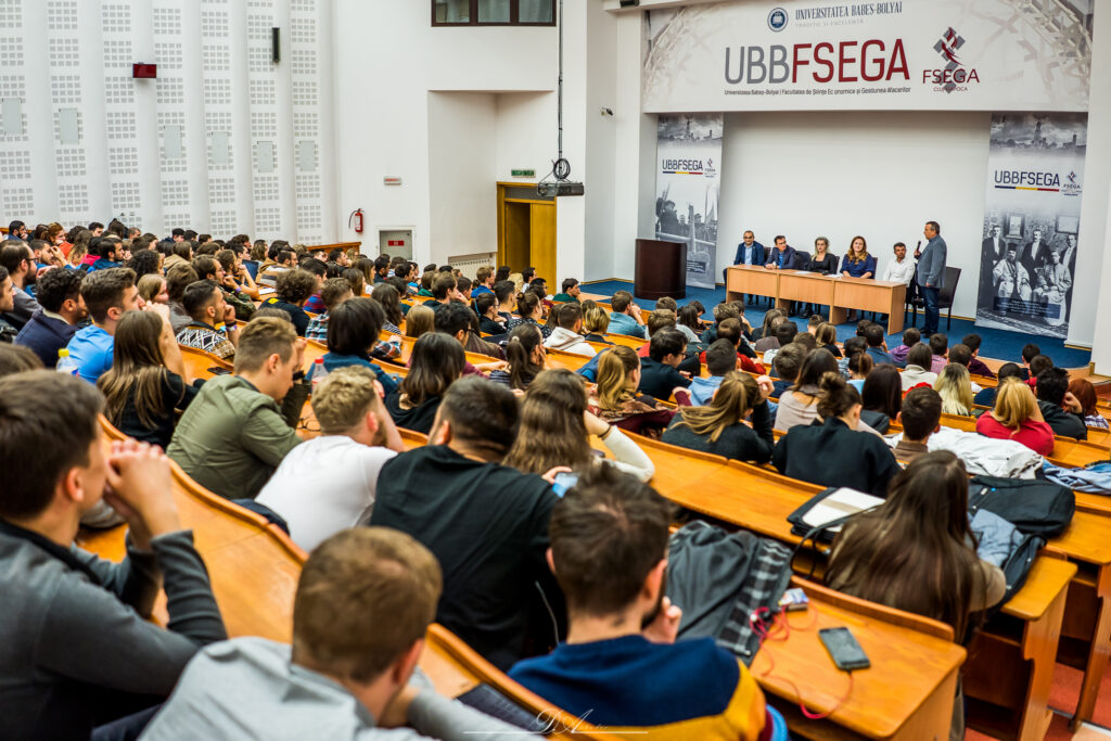 Studentii UBB au castigat o prestigioasa competitie de cercetare. Locul 1 din 9 facultati - E fain la Cluj!