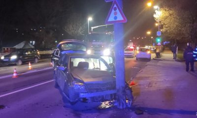 Accident în Cluj Napoca. A ajuns cu mașina în stâlp 1