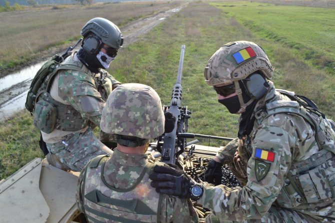 Ciucă: Nu există tabere de instrucție pentru militari ucraineni în România