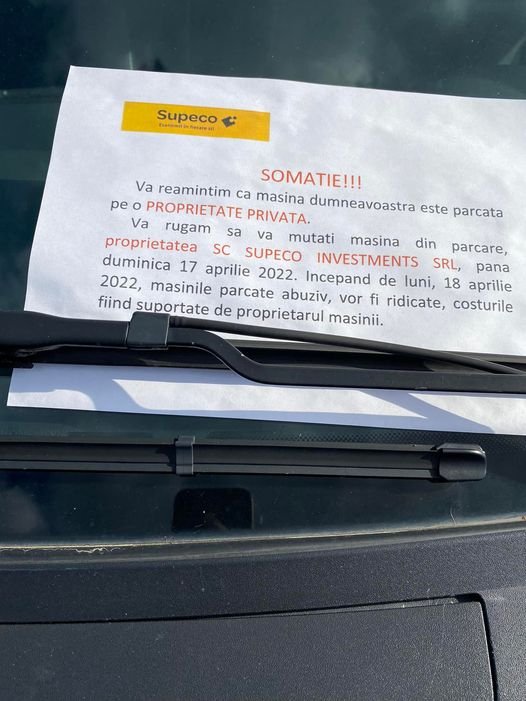 Somații la ștergătoare în parcarea Supeco din Mănăştur: "Maşinile parcate abuziv vor fi ridicate"
