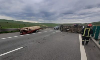 Accident Cluj. Microbuz răsturnat pe A3  1