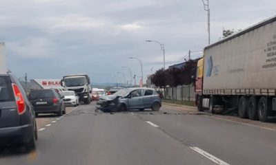 Accident la Sânnicoară cu două victime. La fața locului au intervenit un echipaj de terapie intensivă mobilă și o ambulanță SMURD