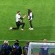 (Video) Moment emoţionant pe Cluj Arena. Un tânăr şi-a cerut iubita în căsătorie în faţa a 25 de mii de spectatori. 1