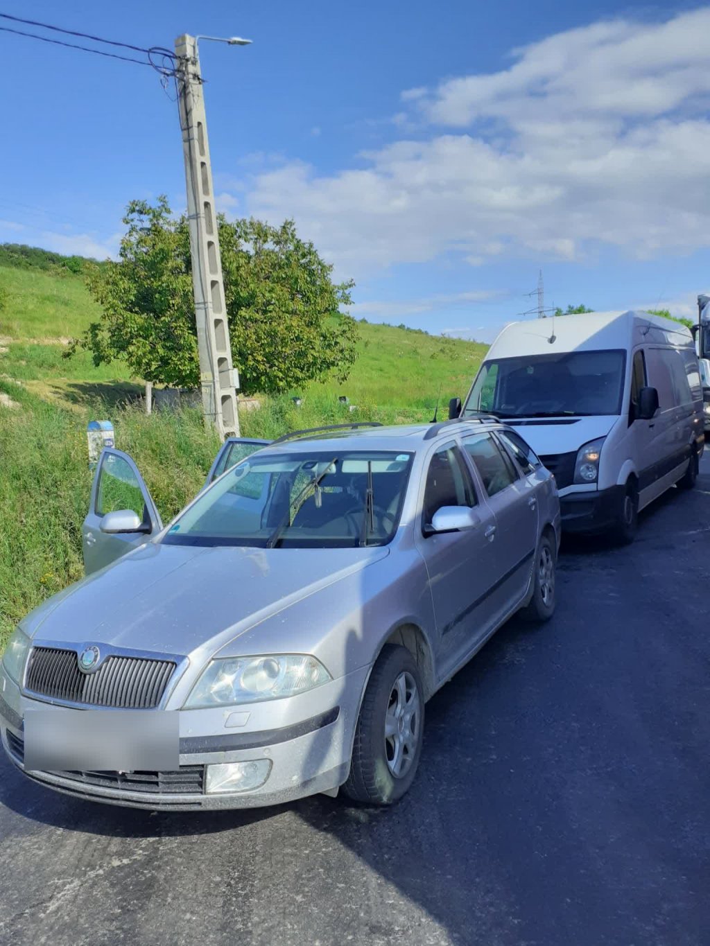 ACCIDENT în Cluj: Au fost implicate un autoturism și o autoutilitară