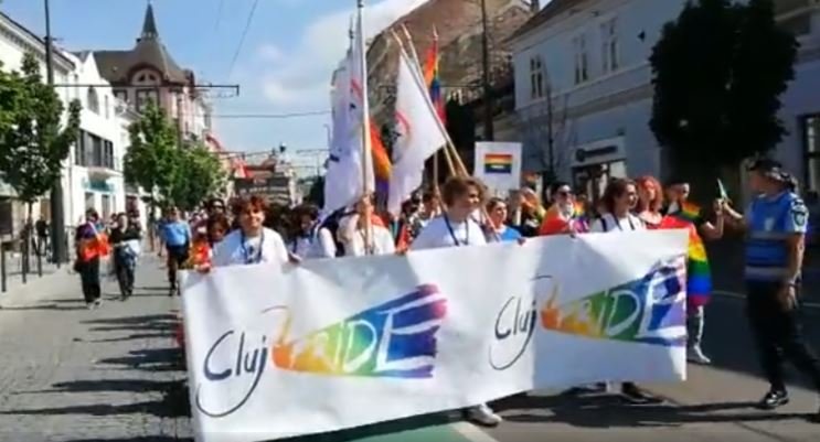 PRIDE, marș cu două mii de persoane prin centrul Clujului