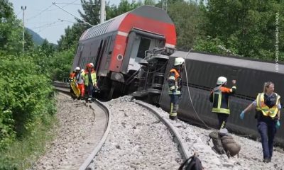 Tren deraiat în Germania. Cel puțin trei morți