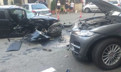 (Video) Accident Cluj. 4 mașini făcute praf. Un şofer de 21 de ani a încercat să evite un accident, dar a provocat unul şi mai grav: impact frontal după ce a intrat pe contrasens 1