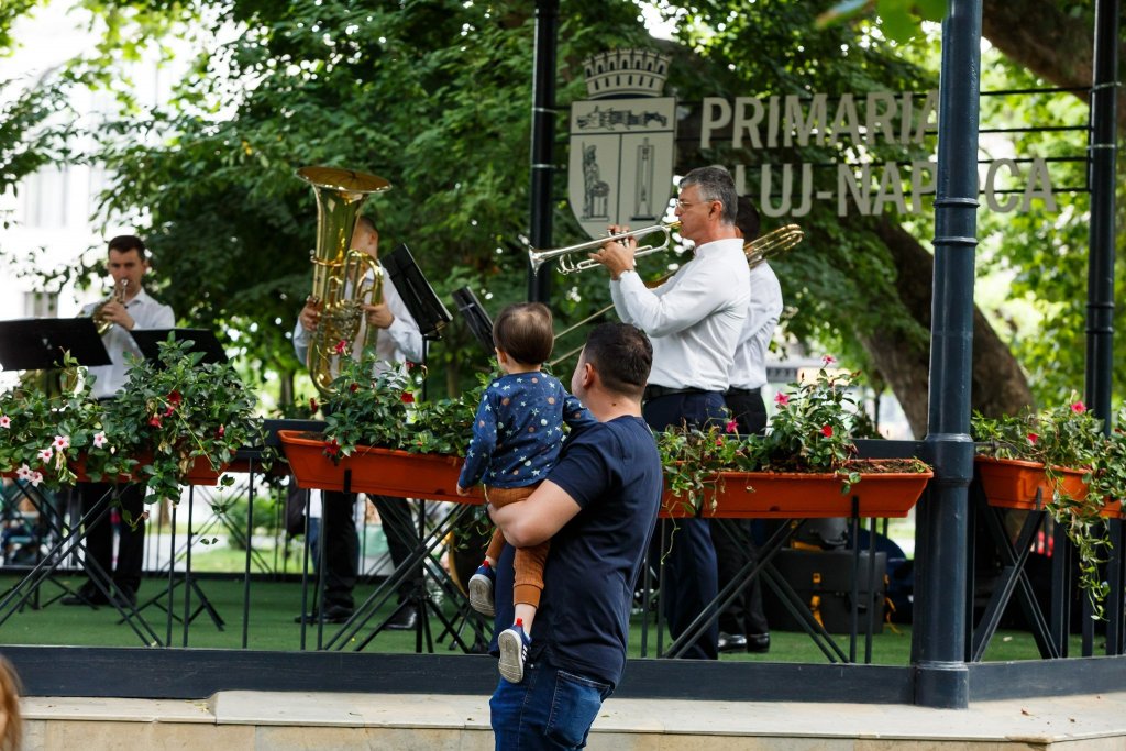 Ploaia amână concertele de fanfară din Parcul Central din Cluj-Napoca
