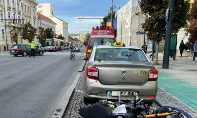 Accident cu motociclist în centrul Clujului, lângă Primărie